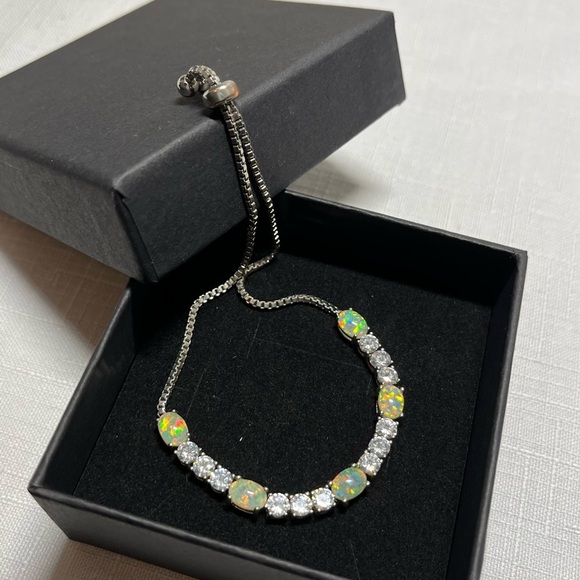 Silver tone Opal Tennis Bracelet. Unsure of the materials. Vintage. Beautiful - Picture 1 of 7